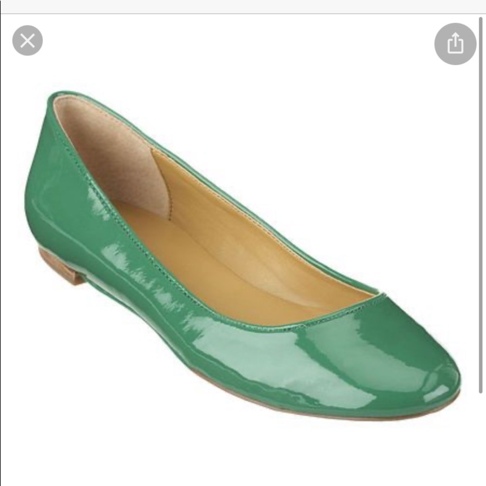 Nine West Patent Green Widgeon Ballet Flats